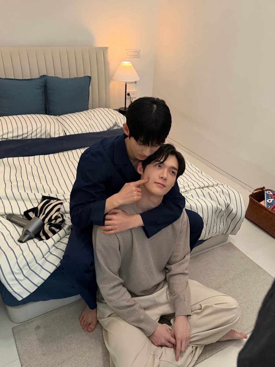 firstlovegif's tweet photo. 아 진짜 끝난거 같아서 마음이 아픔이 https://t.co/5VE920vzHp