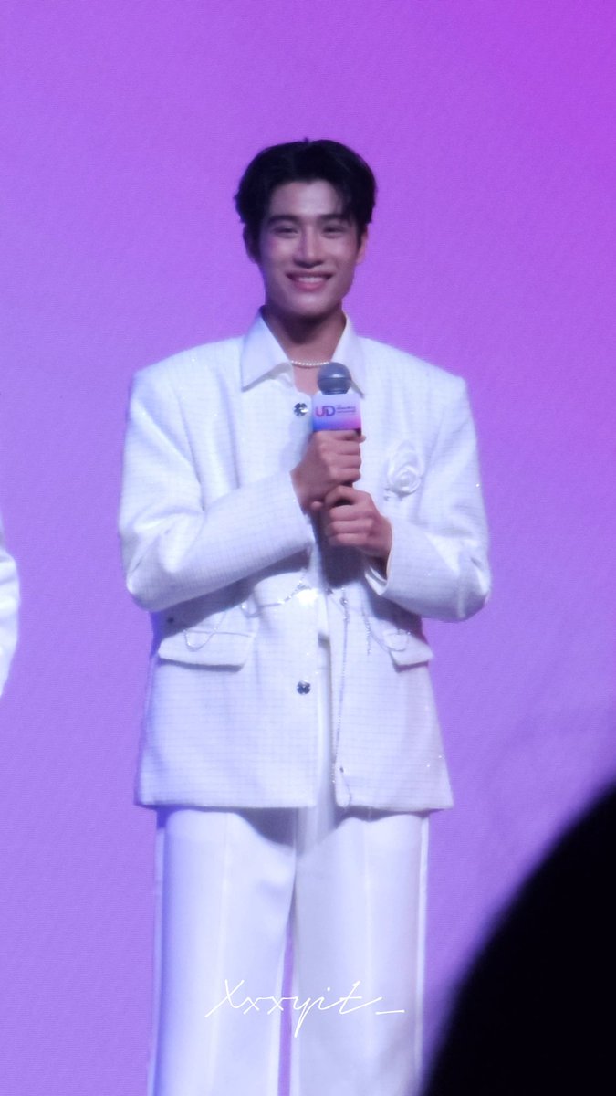 Xxxyit_'s tweet photo. You’re so beautiful 🥰🥰🥰
#UDExpoxInnOngsa https://t.co/FHcDyR8UMH