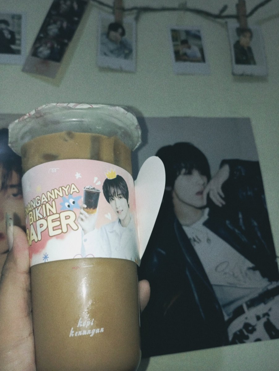 chanhaeeluv's tweet photo. hepi hepi :>

#KopiKenangan
#KopiKenanganxNCTHAECHAN https://t.co/kOzpLmkwZe