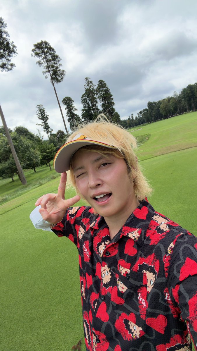 YuyaTegoshi1054's tweet photo. 骨折と肉離れを乗り越えて約半年ぶりのゴルフ🏌️‍♂️
やっぱりほんっとにゴルフって楽しすぎる。
暑さより楽しさが勝つ。うん。
たくさんしよ❤️ https://t.co/KkimgrUbgh