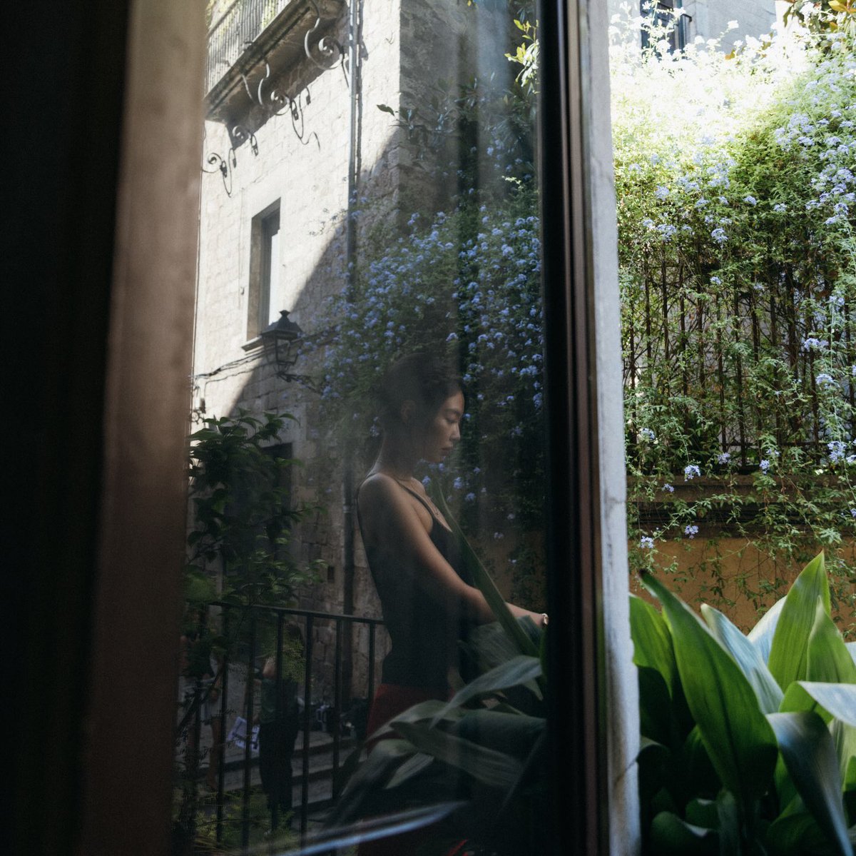 JennieDCGallery's tweet photo. 260724 #JENNIE IG Update

Less than a Lover OUT NOW 🌞 https://t.co/Nm8Cbzg7eM