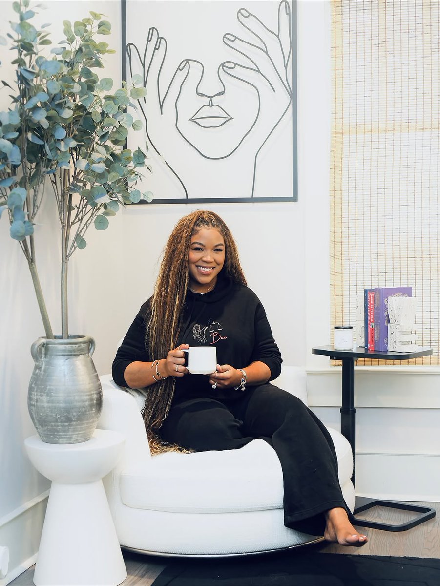 cherelletgrin's tweet photo. She’s in her GO yard, you GO GIRL 🤩

with Lawyer Bae ⚖️ 😍 showing love to our  hoodie and candle in the Lawyer Bae collection exclusively on <<<>>>

Use CHERELLEBAE promo code on  to receive a discount off of any order on the site!

🛍️3 collections🛍️... https://t.co/wG4LKqHzd8