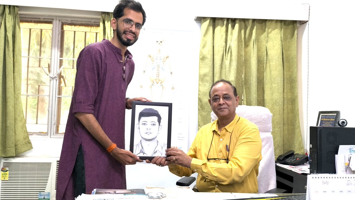 naman_utwal's tweet photo. In sketch - Dr. G.B Khare in NFL Vijaipur guna Madhya Pradesh. #doctorontheedgeep10 #artㅤㅤㅤㅤ #respect https://t.co/YfLOhr6BhR