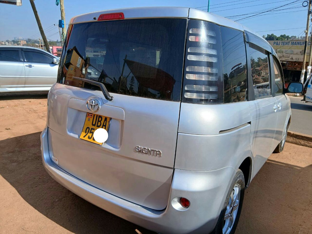 EndeshaUg's tweet photo. @wekesa_amos @_GL_Collection TOYOTA SIENTA @UGX 17.5M

These Deals Are Posted On @EndeshaUg https://t.co/zMOIdHXLab