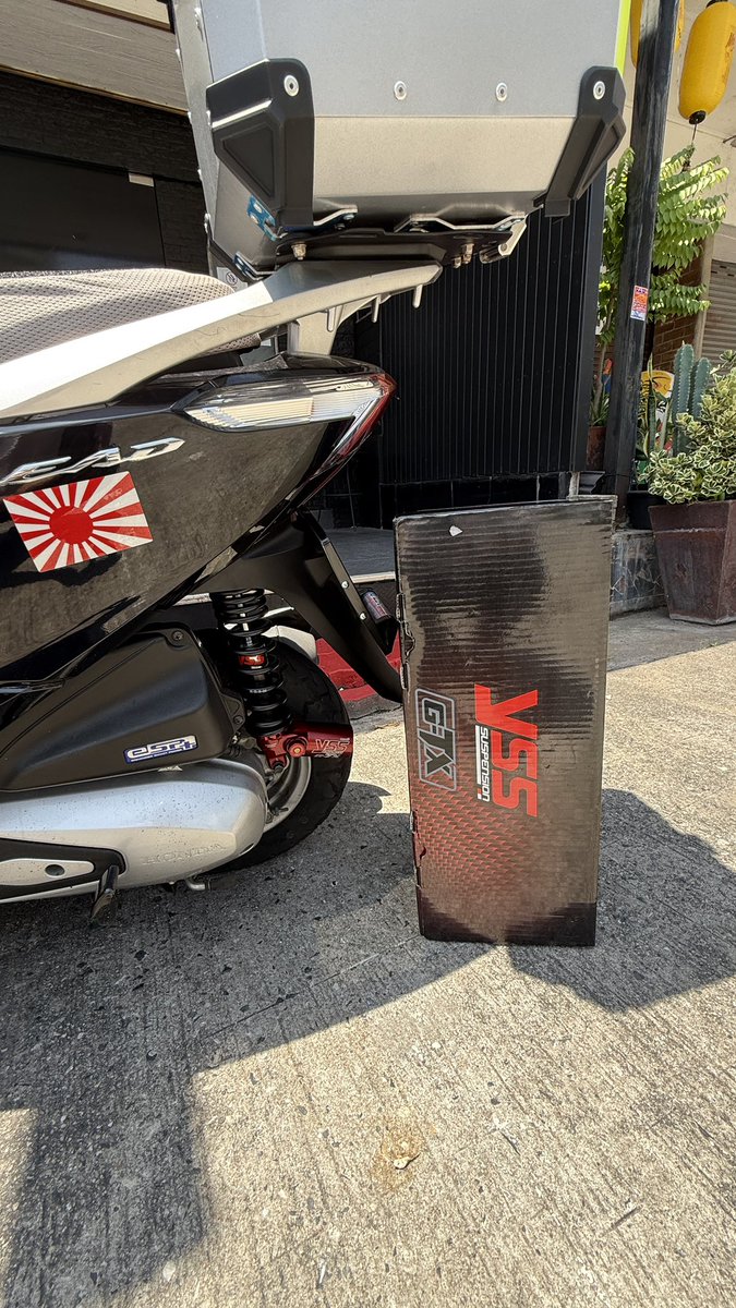 cebutaisho's tweet photo. スクーターのリアサスの交換
的確なアドバイスと素早い作業
良いショップです👍
#yss
#LEOMSriracha
Take a look at ร้านเหลิม เรสซิ่ง ศีราชา on Google Maps.
https://t.co/RdgYxp6fMk https://t.co/hIDSp2j9Yi