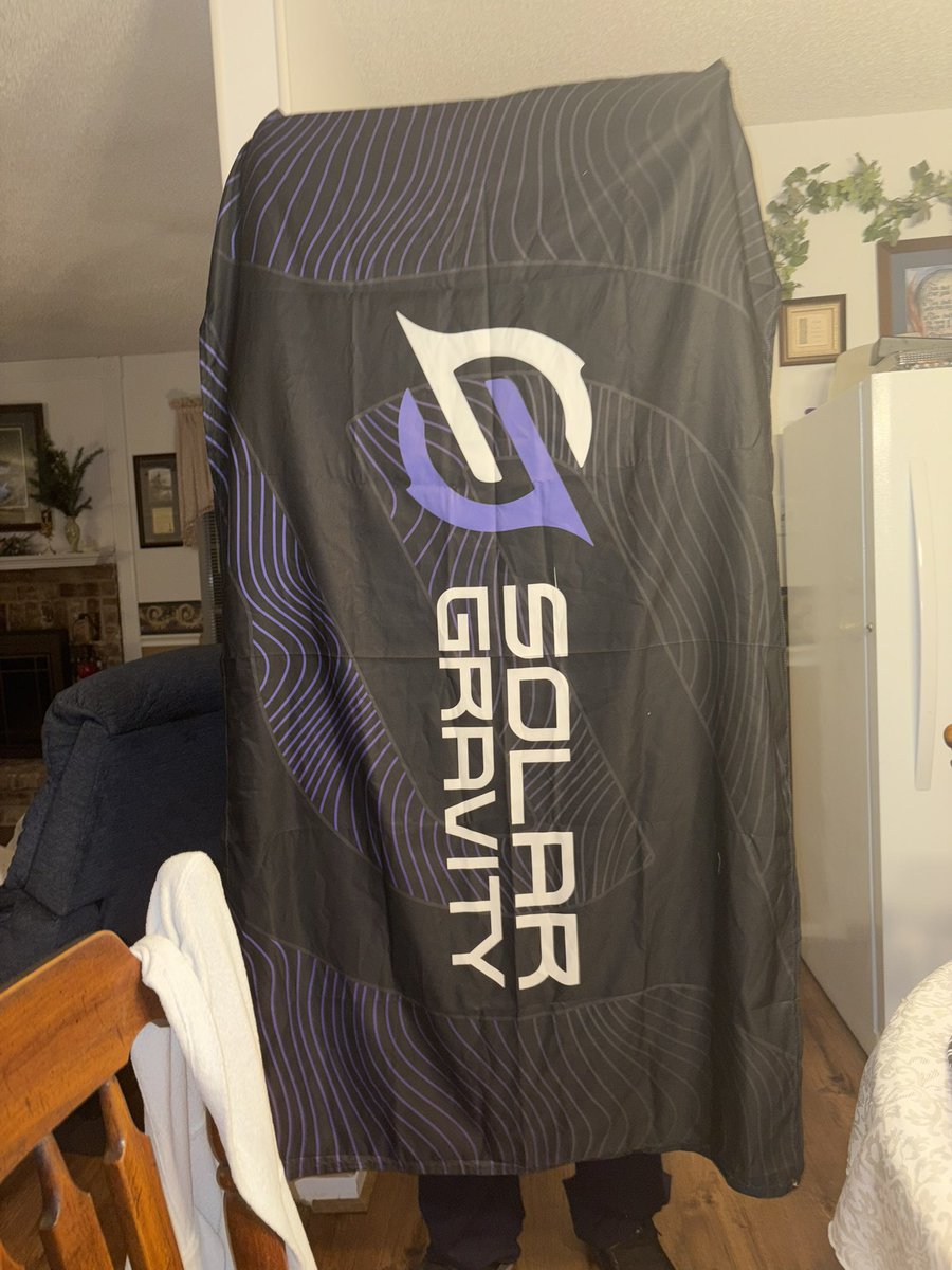 SolarGravity_GG's tweet photo. New flag and sleeve are out they feel soo nice and clean. https://t.co/c55qjVvHlz