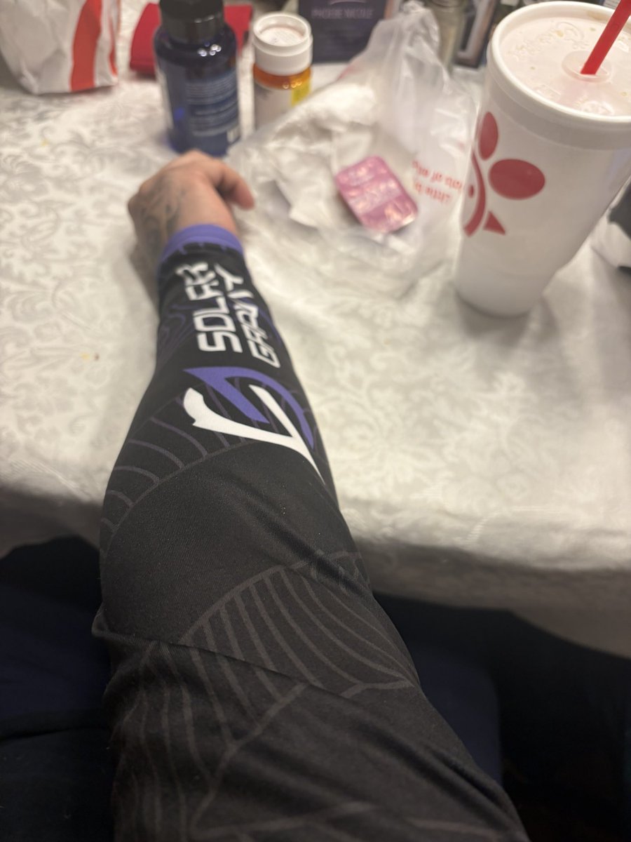 SolarGravity_GG's tweet photo. New flag and sleeve are out they feel soo nice and clean. https://t.co/c55qjVvHlz