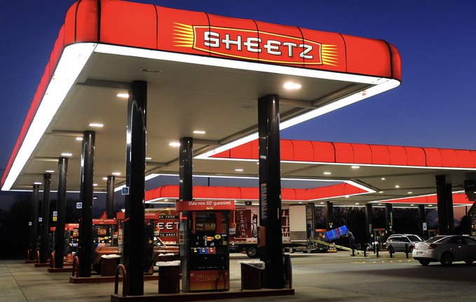 TrendingBitcoin's tweet photo. $10 BILLION RETAIL GIANT SHEETZ JUST MADE BITCOIN 50% CHEAPER.

PAY WITH BITCOIN, GET 50% OFF EVERY PURCHASE.

750 STORES ACROSS AMERICA.

THIS IS HOW BITCOIN BECOMES EVERYDAY MONEY. 🔥 https://t.co/t6kHbLcq0T