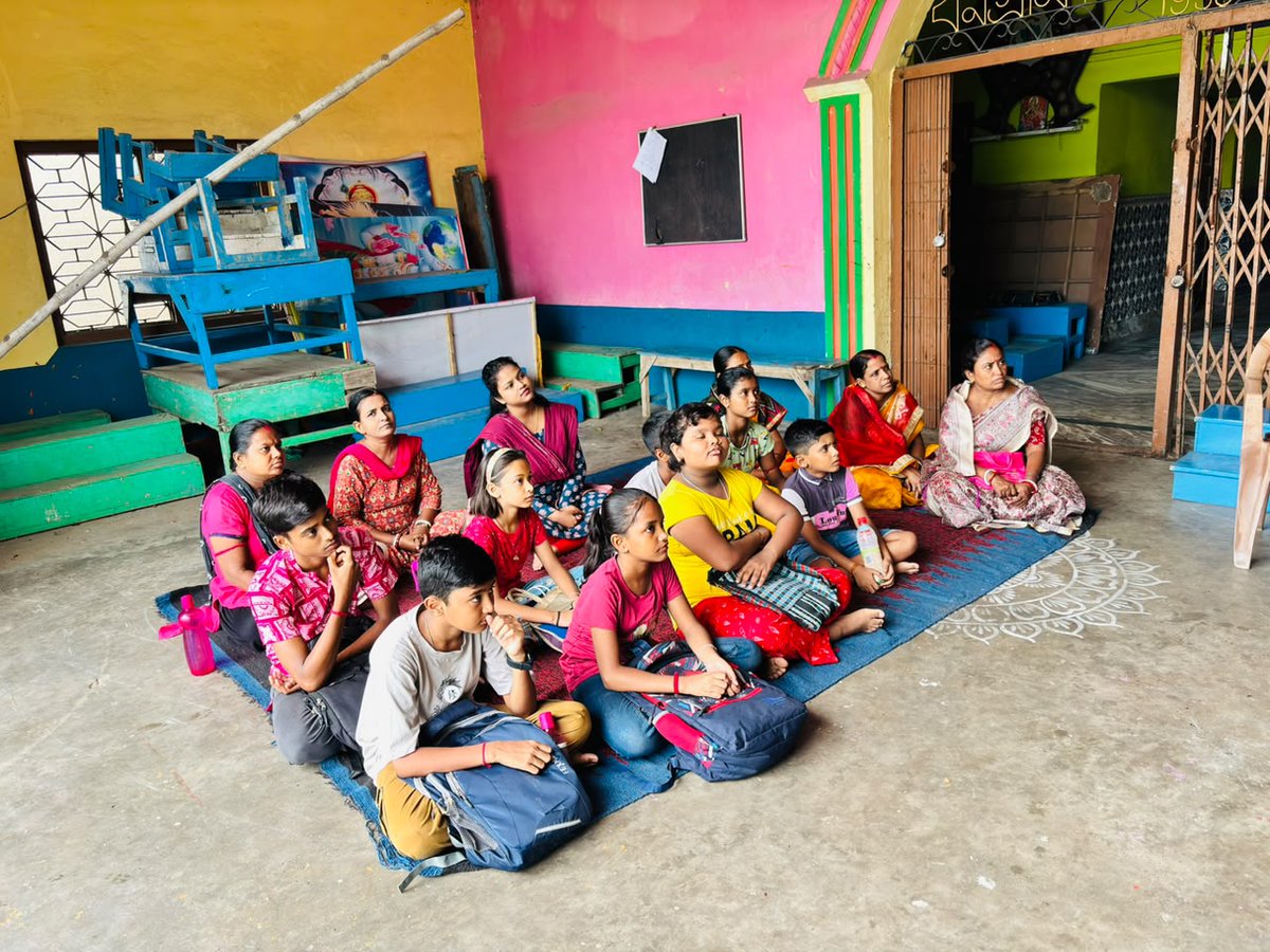 rcinitd's tweet photo. PI - NIT Durgapur successfully started the implementation of its sponsored project on ICT Training amongst rural students and members of Banagram village with vision of Digital India making dream of Viksit Bharat@2047 come in reality https://t.co/3WBfiGsJMY
