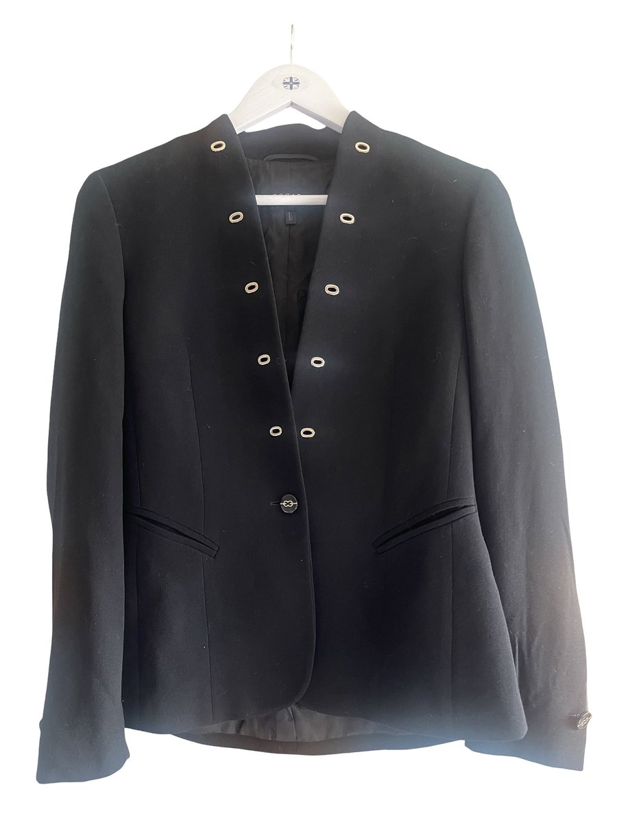 Rescueluxury's tweet photo. Shirley is the queen of the Jacket @Stylishchick #helmutlang #escada #feraud #chanel https://t.co/cpqxygmt6k