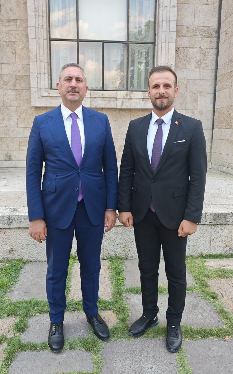 abdullahsehitog's tweet photo. 📍 TBMM – Ankara

Önceki dönem Adalet Bakanımız ve AK Part Grup Başkan Vekili ve i Gaziantep Milletvekili Sayın @abdulhamitgu ile TBMM'de bir araya gelerek hasbihal ettik. Nazik ilgisi ve samimi sohbeti için kendilerine teşekkür ediyorum.
#AbdulhamitGül #tbmm #Ankara #abdullahşehitoğlu