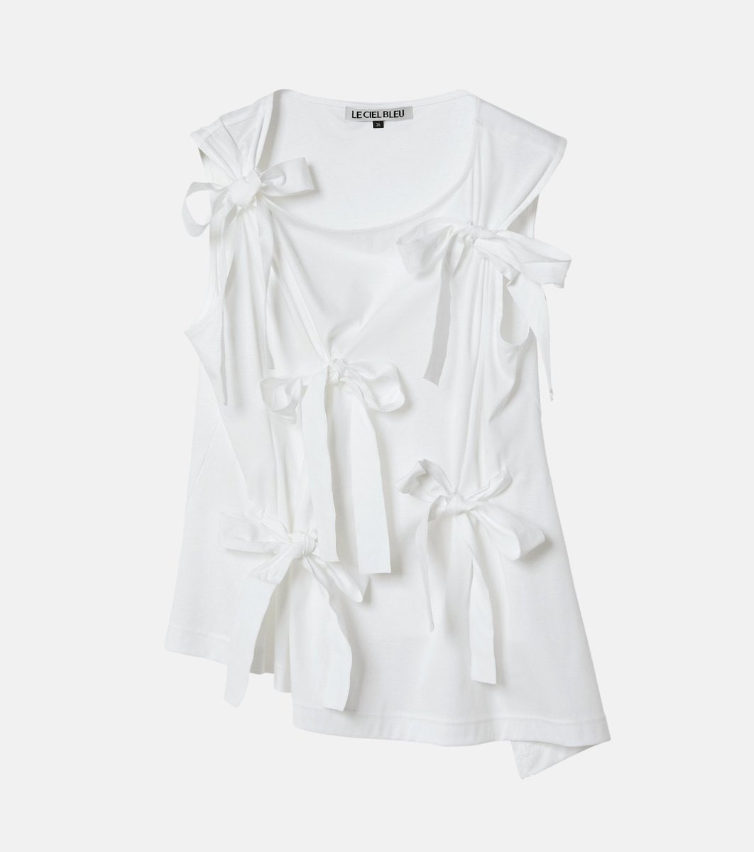 LCBNEWS's tweet photo. 【20%OFF】
リボンでシルエットを作るアシンメトリージャージートップス。

異素材を組み合わせた立体感のあるデザインで、一枚で着映える主役アイテム。

🔗https://t.co/gkcfc8TAwH https://t.co/D4dV5GUBVe
