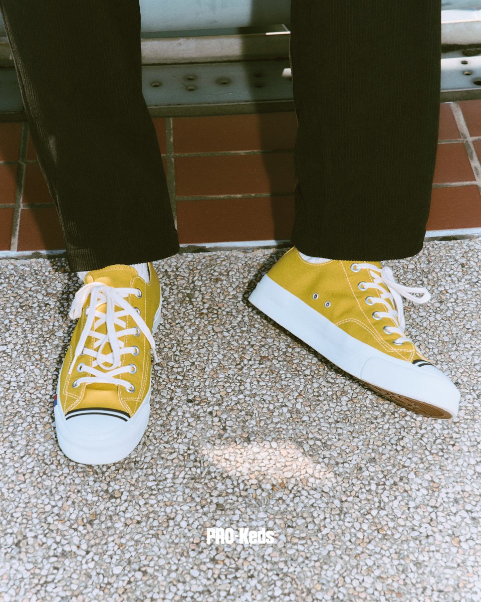 prokeds_japan's tweet photo. コーデに映える、クラシックイエロー。
1949年から続くPRO-Kedsのアイコン「ROYAL AMERICA LO」。
12ozキャンバスとVibram® Megagripソールで、デザインも履き心地も妥協しない一足。
#PROKeds #PROKedsJapan https://t.co/munQJpaiN0