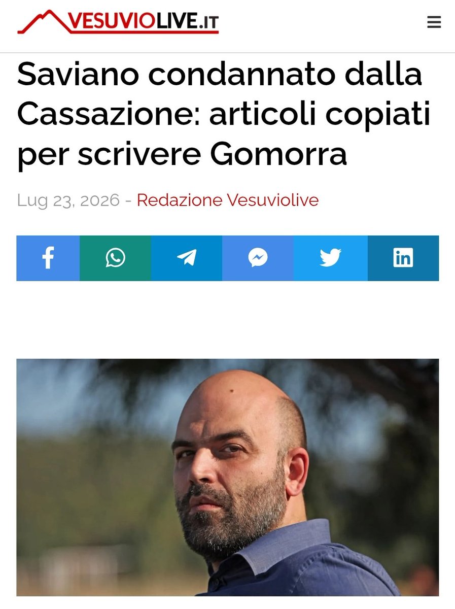Giorgioaki's tweet photo. Saviano condannato dalla Cassazione: articoli copiati per scrivere Gomorra

Si chiude dopo quasi vent’anni la battaglia legale tra Roberto Saviano e due testate campane, il Corriere di Caserta e le Cronache di Napoli, entrambe della Libra Editrice. La Cassazione ha respinto il ricorso della casa editrice contro la decisione della Corte d’Appello di Napoli, rendendo definitivo l’obbligo per lo scrittore di risarcire 10mila euro per aver riprodotto nel testo di Gomorra alcuni articoli dei due giornali senza indicarne la fonte né gli autori.

Il contenzioso era partito nel 2008, quando le due testate contestarono a Saviano di aver ripreso in modo testuale e fedele, all’interno del libro, alcuni pezzi giornalistici pubblicati sulle loro pagine, senza alcun riferimento alla provenienza. Una vicenda giudiziaria lunga e articolata, che ha attraversato più gradi di giudizio prima di arrivare alla parola definitiva del Palazzaccio.