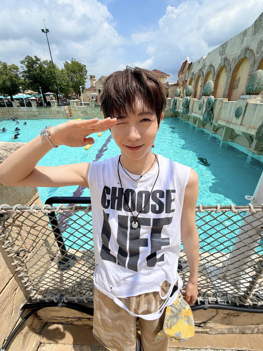 sleepmuf's tweet photo. リョウくんの短髪ちょ〜〜〜かわいい！！！少年！！！（少年です） https://t.co/phnYQf2lRG