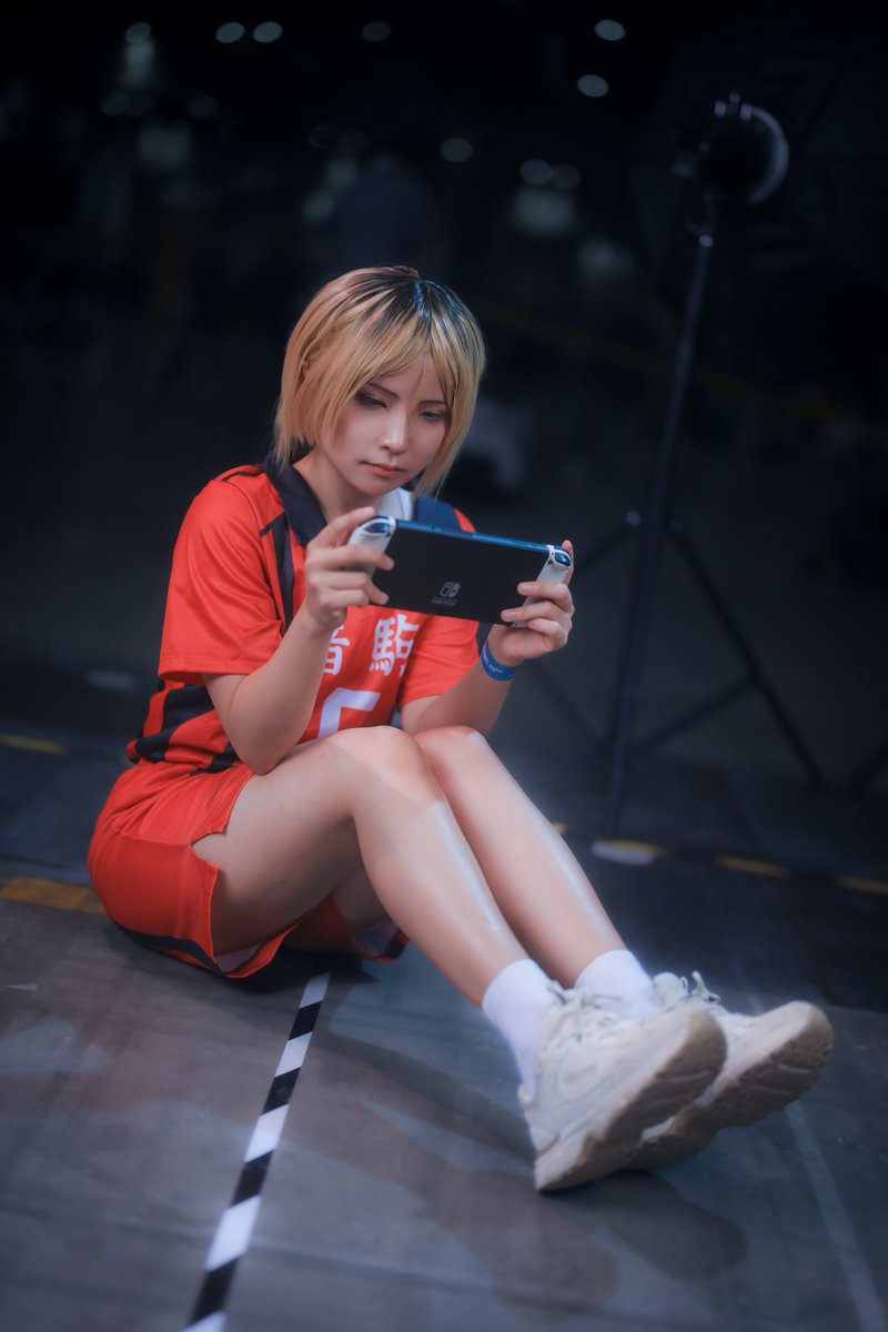 hwan_cos's tweet photo. #ハイキュー #孤爪研磨cos #コスプレ #cosplay

おれにバレーボール教えてくれて、ありがとう。…楽しい。 https://t.co/NYun5MlLml