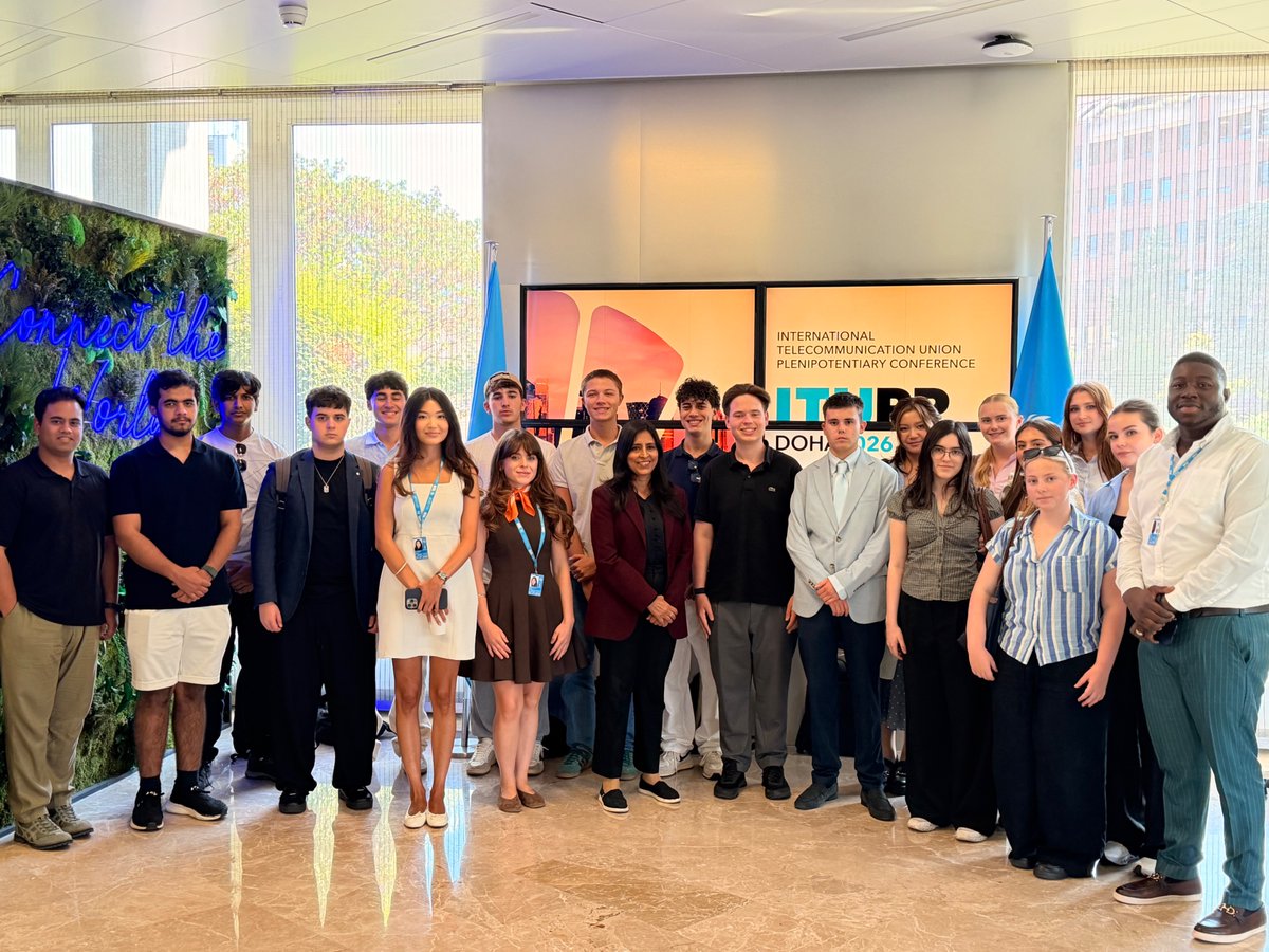 genevadiplomacy's tweet photo. Day 5 of #LeadershipAcademy2026 🇨🇭

Our students visited @ITU, welcomed by GSD alumnus @DSadushaj and interns Akinai Shailieva and Sofia Martianova, before exploring Geneva’s Old Town and dining at Le Lyrique.

#GSD #InternationalGeneva https://t.co/h2W0Xn25Fr
