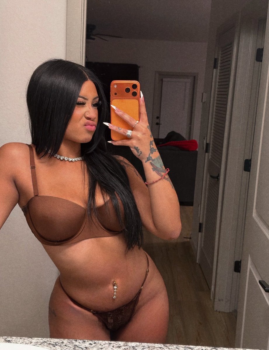 cassyku46's tweet photo. Would you let me drain that dick today?
#riverside #hemet #ie #sd #sandiego #colton #moval #perris #rialto #fontana https://t.co/Yi4ywnwAWy