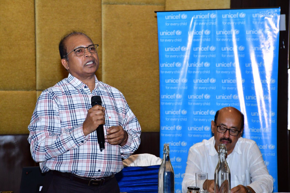 I4N_MP's tweet photo. "Media has the power to shape public attitudes and inspire positive behaviour change."- @Anil5
Ahead of #WorldBreastfeedingWeek, UNICEF brought together journalists in Raipur to strengthen reporting on breastfeeding and healthy diets, to get a healthy start in life #ForEveryChild https://t.co/IpE05etCum