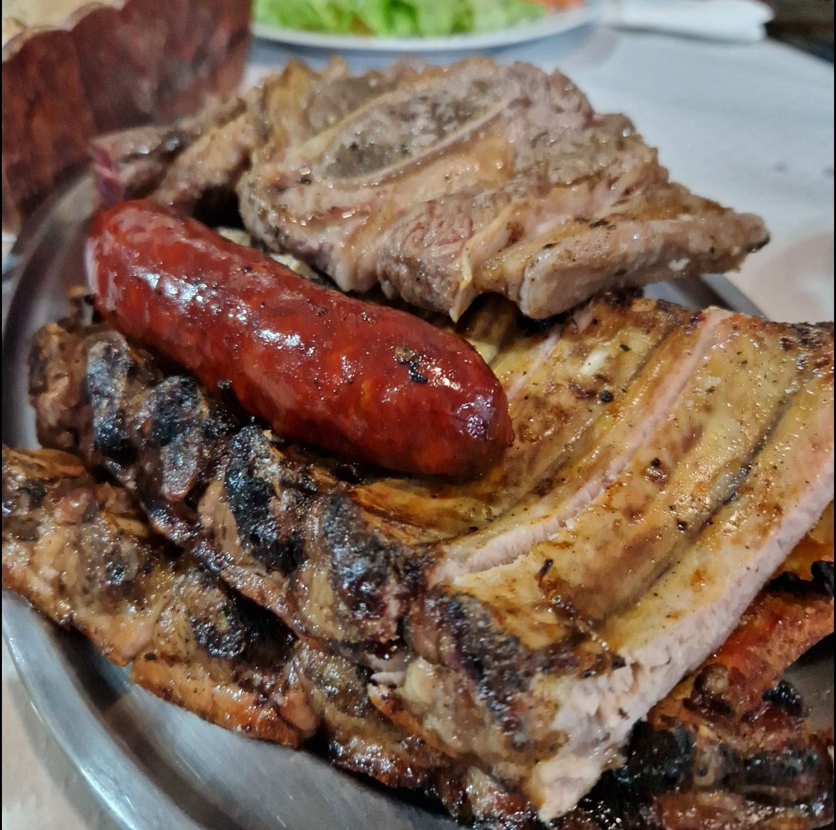 Ma_WuKong's tweet photo. Y sí, lo digo:

🇪🇸 Churrasco gallego >>>>>>>> Asado argentino 🇦🇷 https://t.co/t5ITA4JHoJ
