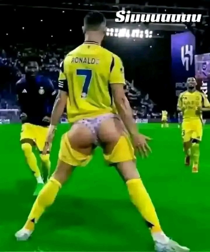 perryjohnson250's tweet photo. @theberneese Ronaldo 2050🤣 https://t.co/KCqd3LhOt2