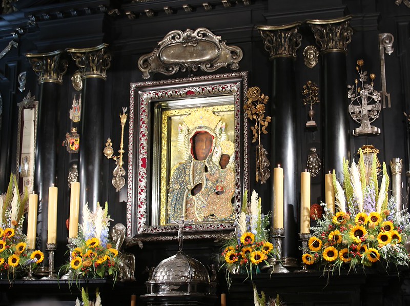 EpiskopatNews's tweet photo. Uroczystość Najświętszej Maryi Panny Częstochowskiej

#BibliaNaDziś: "Wtedy Matka Jego powiedziała do sług: «Zróbcie wszystko, cokolwiek wam powie»" (J 2, 1-11). https://t.co/fYQkVto4qw