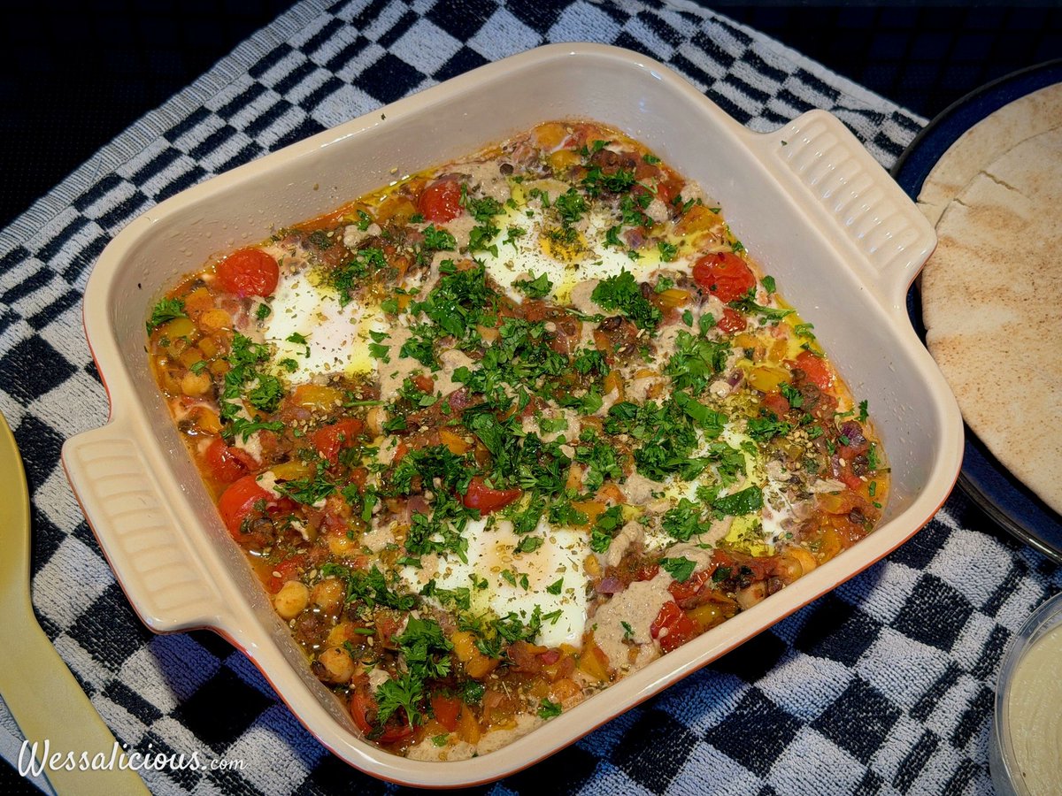 wessalicious's tweet photo. Peulvruchten met ei uit de oven met Shakshuka als inspiratie 🍅🤤 - https://t.co/qbKBRK61ly #recept https://t.co/3m3VqDwzsO