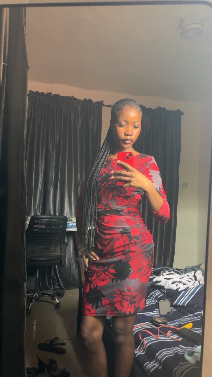 Peaceee21's tweet photo. mirror selfies>> https://t.co/d5fGmIsTe4
