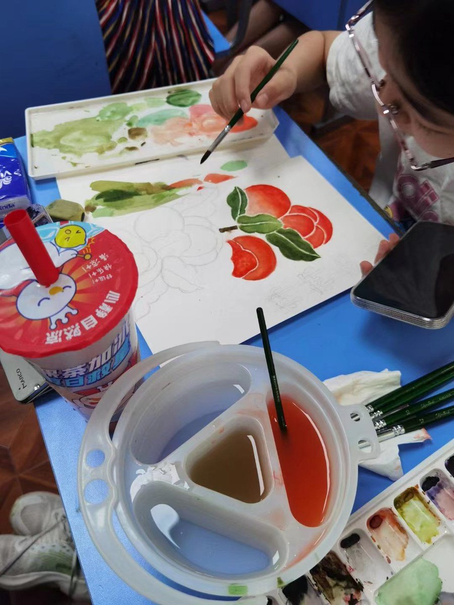 11Drumstick11's tweet photo. Ever wanted to pick up something fun Try doodling with watercolor—no skills needed, just grab a brush and let colors flow! Perfect way to unwind after a busy day. https://t.co/GzFs1neli8