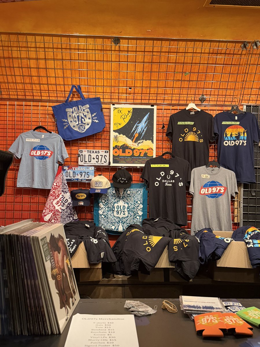 sagewithaflaw's tweet photo. Seeing one of my favorite Dallas, TX bands tonight 😀 #dallas #texas @Old97s https://t.co/Rr0rPxMNbq