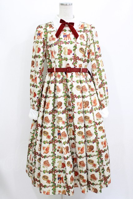 axes femme kawaii / 森のケーキ屋さん柄ワンピース M 各8,800円(税込