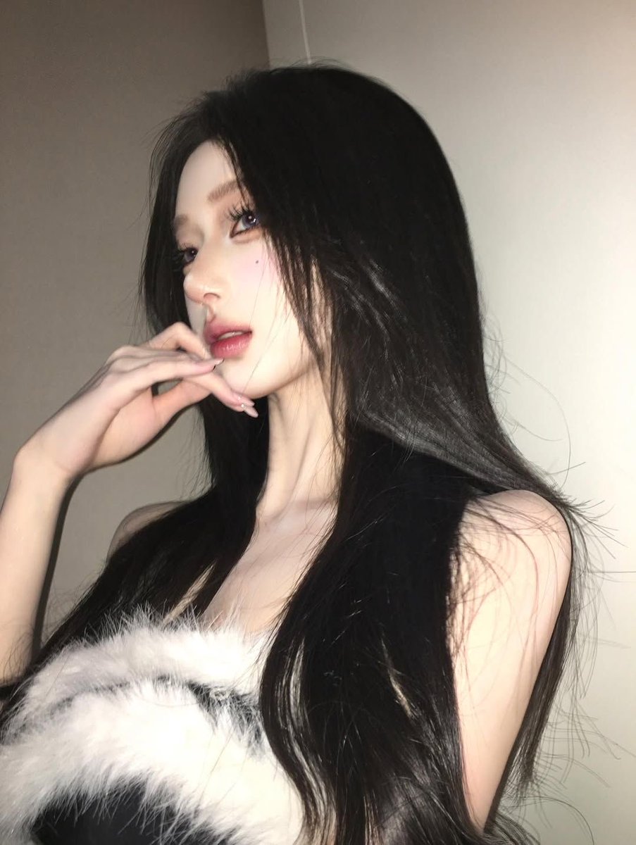 FDYeaunna's tweet photo. 예은이 전용 노예방 만들건데 들어오고 싶은 도태오빠들🖤💗 디엠🖤💗

알지? 입장료는 리트윗이랑 지인이야🖤

입장료 바치구 디엠하구 대기🖤🖤💗

#지인상납 #노예 #상납 #여왕 https://t.co/Iln6z16mLV