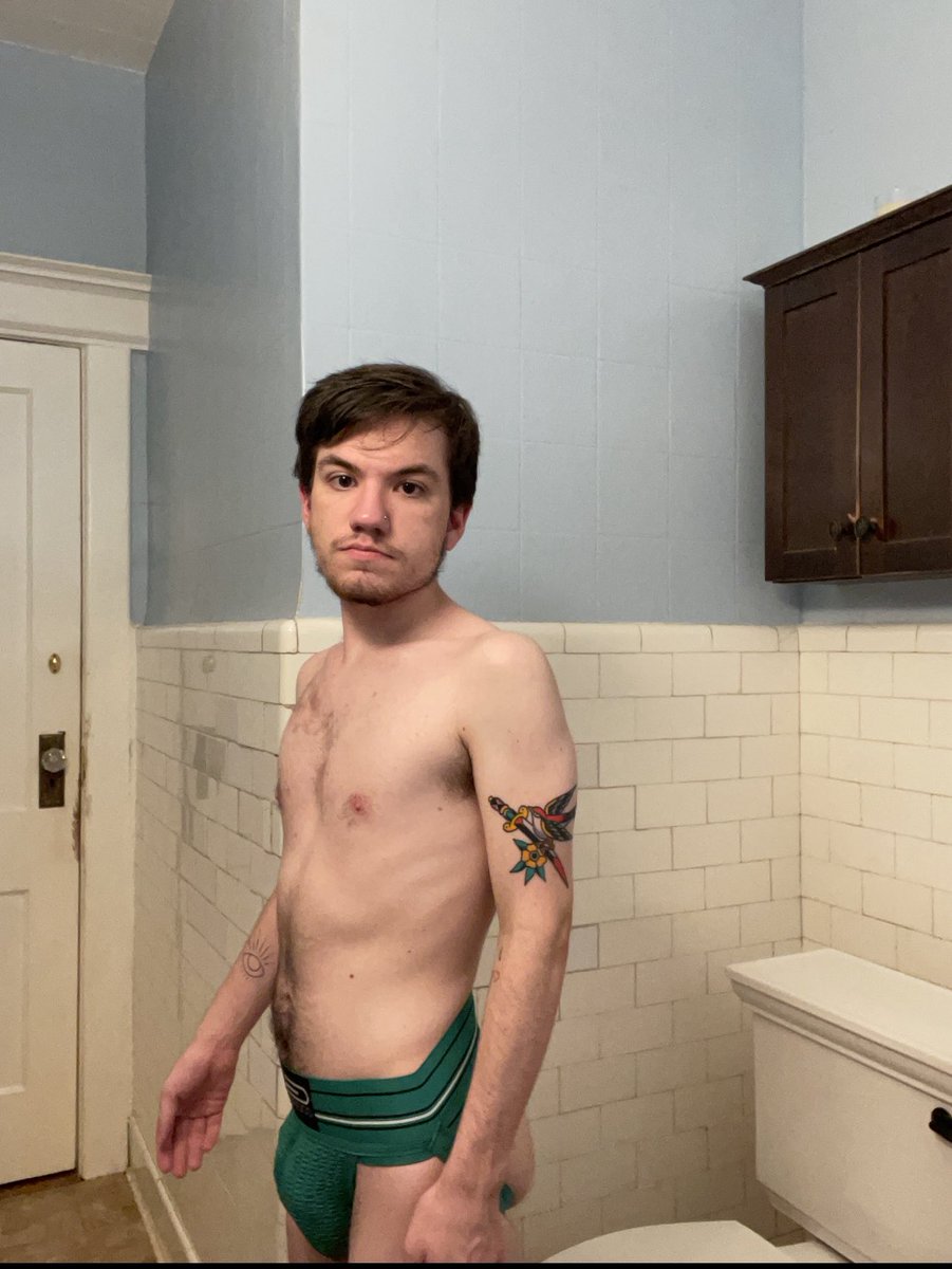 melodramarkk's tweet photo. 2021 vs 2022 to now 🤯 twink death is crazy man https://t.co/8XqR9e7OjL