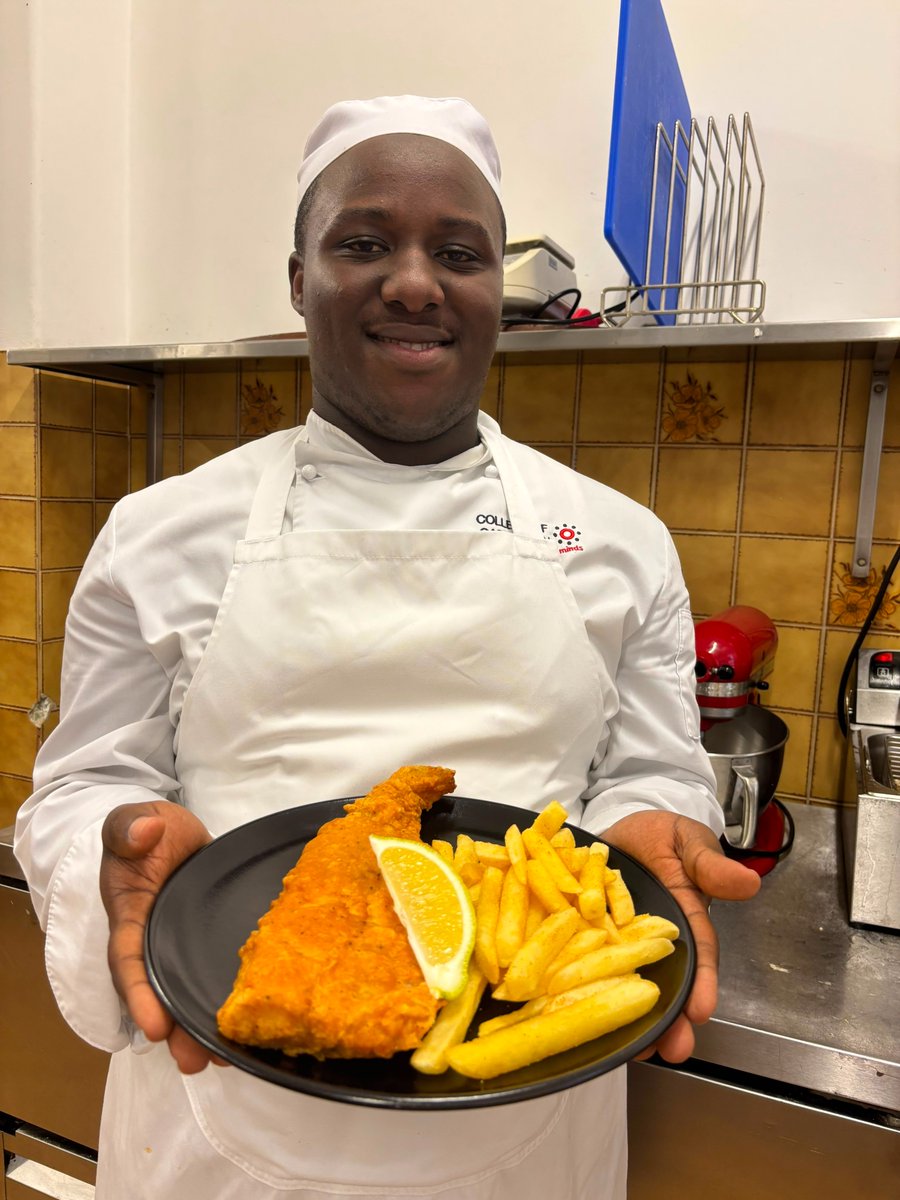 CollegeofCT's tweet photo. NCV Hospitality students showcased their practical culinary skills by preparing classic fish and chips. Practical training gives students the opportunity to apply their knowledge, build confidence, &amp; develop the industry-ready skills needed for success in the hospitality sector. https://t.co/8r3VCrhTUZ