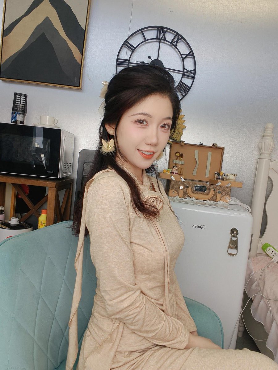 纯情的小马 tweet media