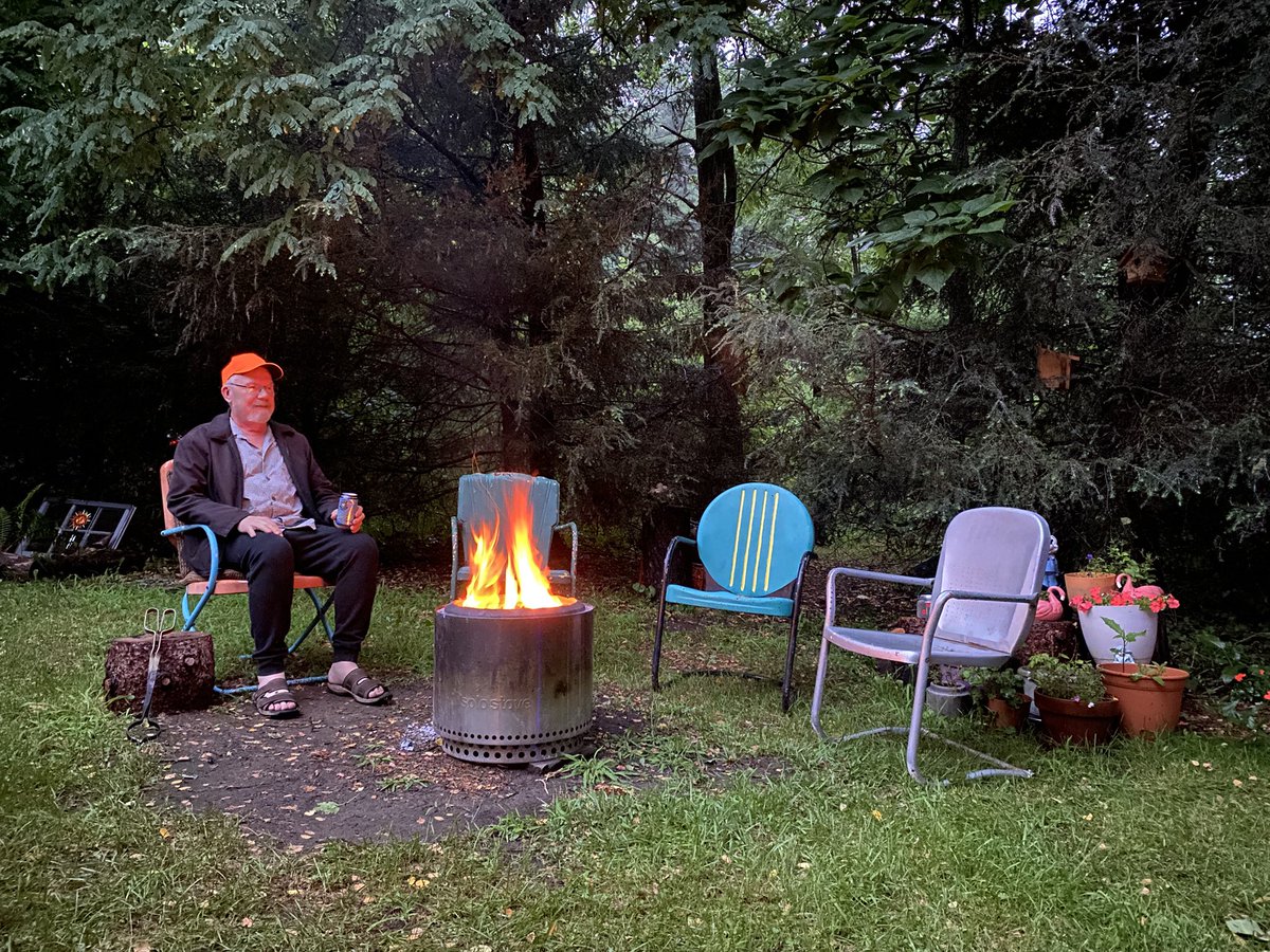 pondaroski's tweet photo. 20260718 63°F Enjoying A Saturday Evening Bonfire During These Un-Normal Times, Motel Z, Jacksonville, NY. Z.
#pondaroski
#joeziolkowski
#trajectoryportfolio
#unnormal
#selfportrait
#lostlovedones
#bonfire
#blazin
#perennialgarden
#gazingglobe
#bowlinballs
#mom
#dad
#artishard https://t.co/kOkGvkzPpB