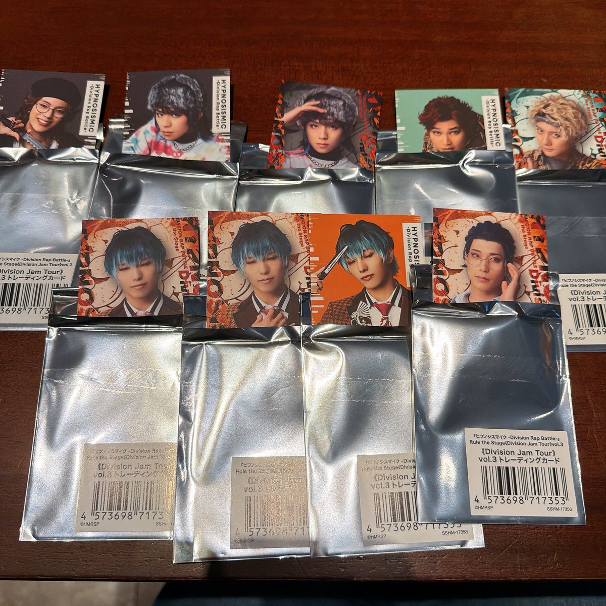 w89038's tweet photo. 【交換】Division Jam Tour vol.3 ヒプステ　ジャムツアー　トレーディングカード　トレカ

譲→画像
求→有馬（両種）

本日ソワレ前に手渡し希望です
検索からお気軽にお声がけください https://t.co/Nd5ZadYyf2