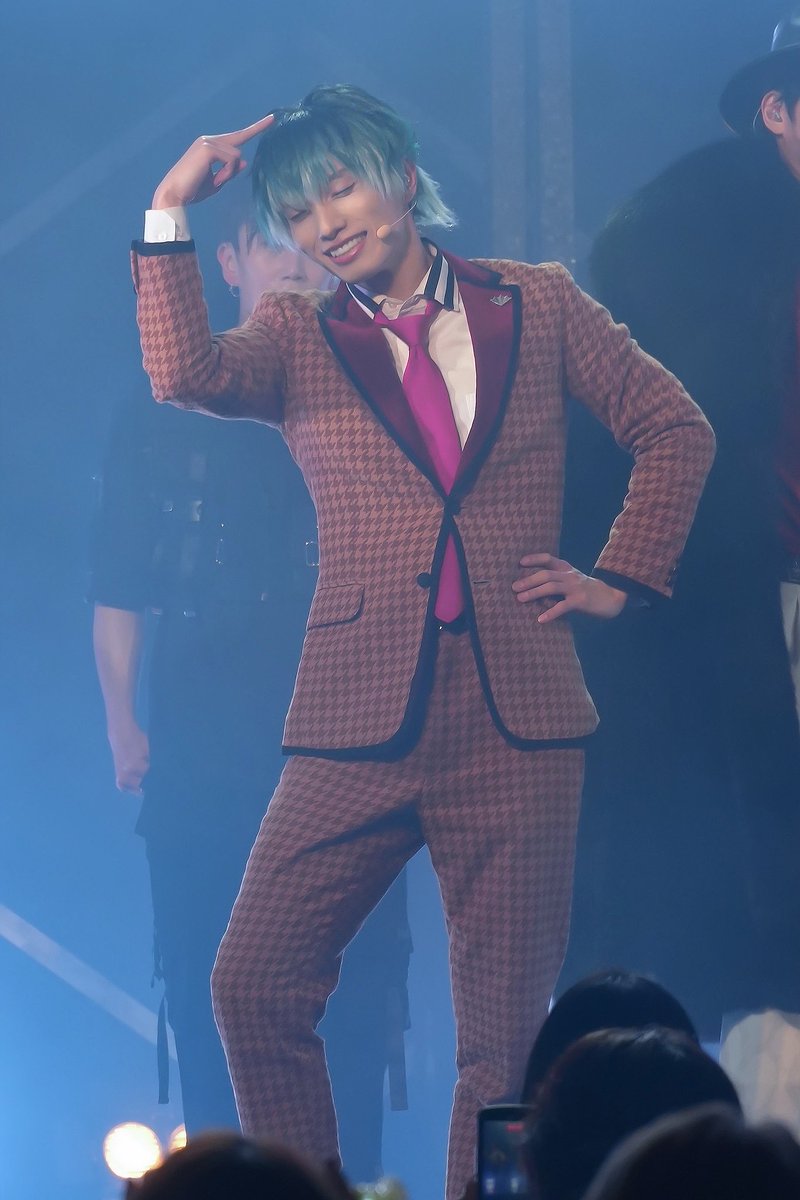 zero_krkrkr's tweet photo. 7/24ヒプステ  
スペシャルカーテンコール✨
🎤会員限定公演🎤
#ヒプステ #白膠木簓 https://t.co/hSJN2MLJZb