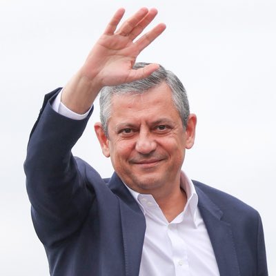 KenanHarmann's tweet photo. Düne dair ne varsa, dünde kaldı cancağızım. 
Bugün YENİ şeyler söylemek lazım.
@eczozgurozel https://t.co/ctm3ruJs0Q