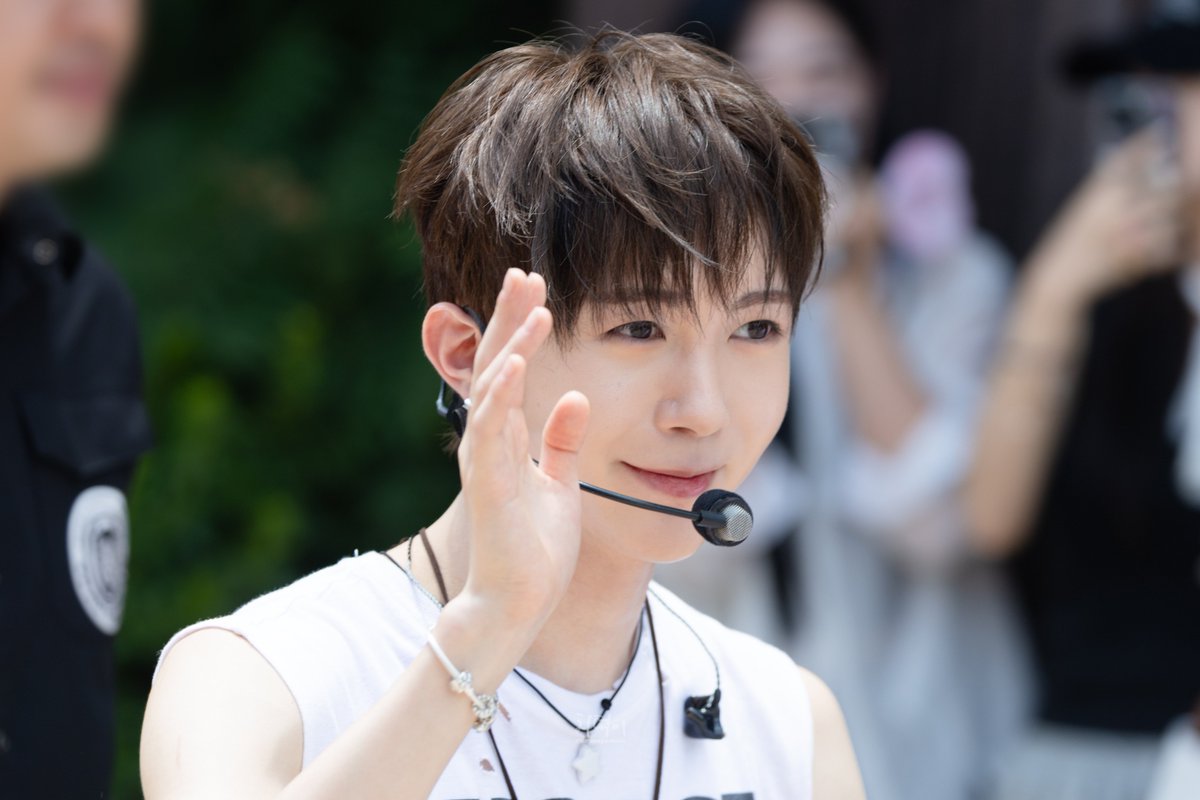 hmmnyariddu's tweet photo. 260724 캐리비안베이
자연광 최고야 좋아
#료 #RYO #リョウ https://t.co/LiuBaiMujY