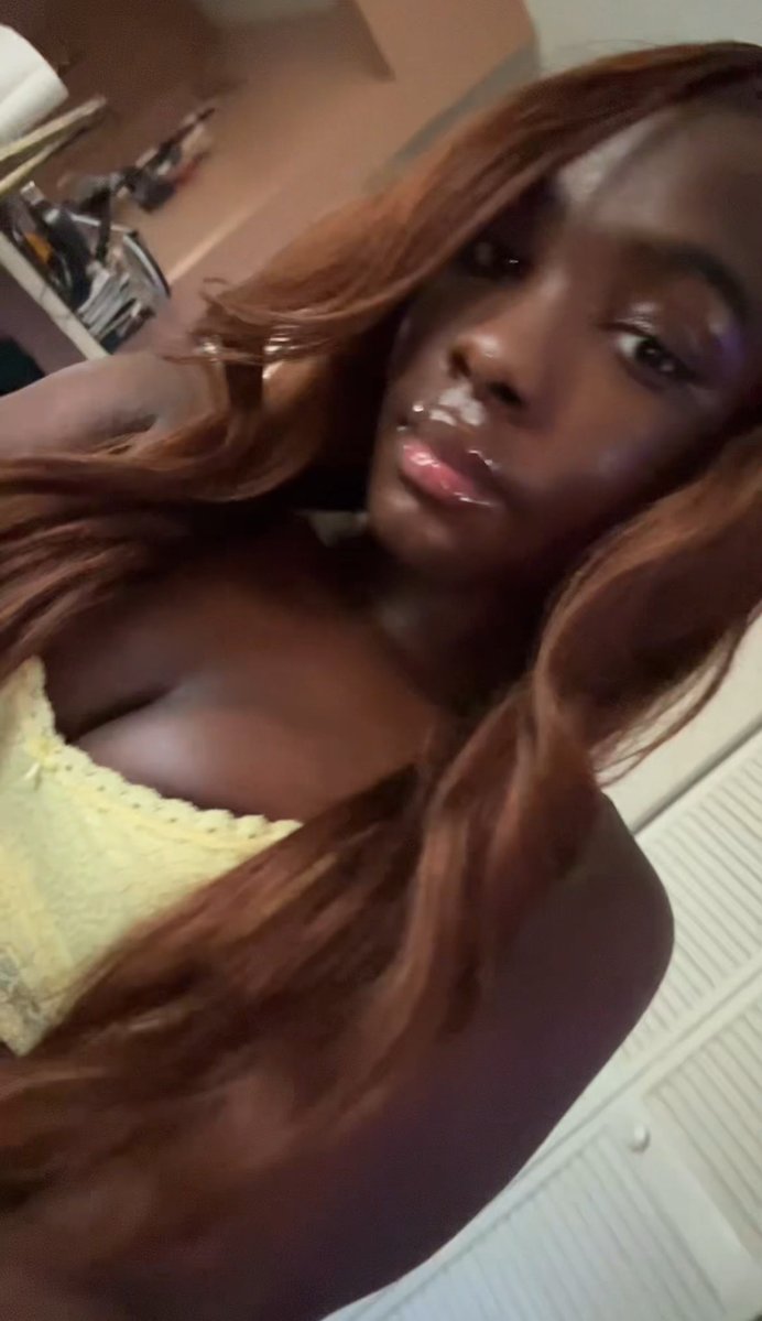 iceebarbie_'s tweet photo. #trans https://t.co/oOgTG0P7L5