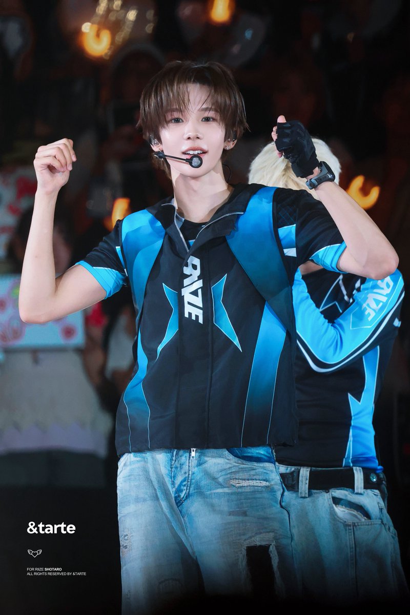 taroxtarte's tweet photo. 260723 RPG JAPAN FANMEETING in KOBE

#SHOTARO #쇼타로 #将太郎 #ショウタロウ
#RIIZE #라이즈 https://t.co/ETNiP40O3E