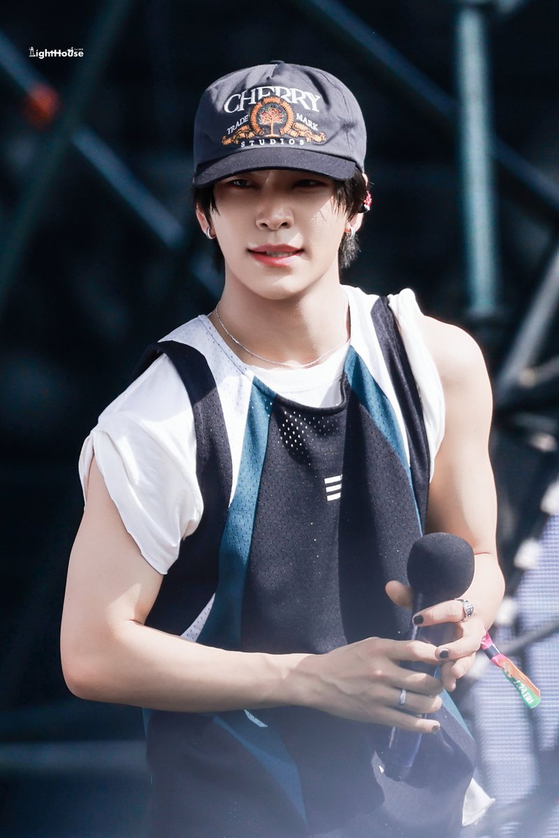 311_LightHouse's tweet photo. 260724 waterbomb

#씬롱 
#허씬롱 
#XINLONG 
#鑫隆
#贺鑫隆 
#シンロン  
#ホーシンロン  
#알파드라이브원                  #알디원  #ALPHADRIVEONE                     #ALD1 https://t.co/Y0TrQZRXlU