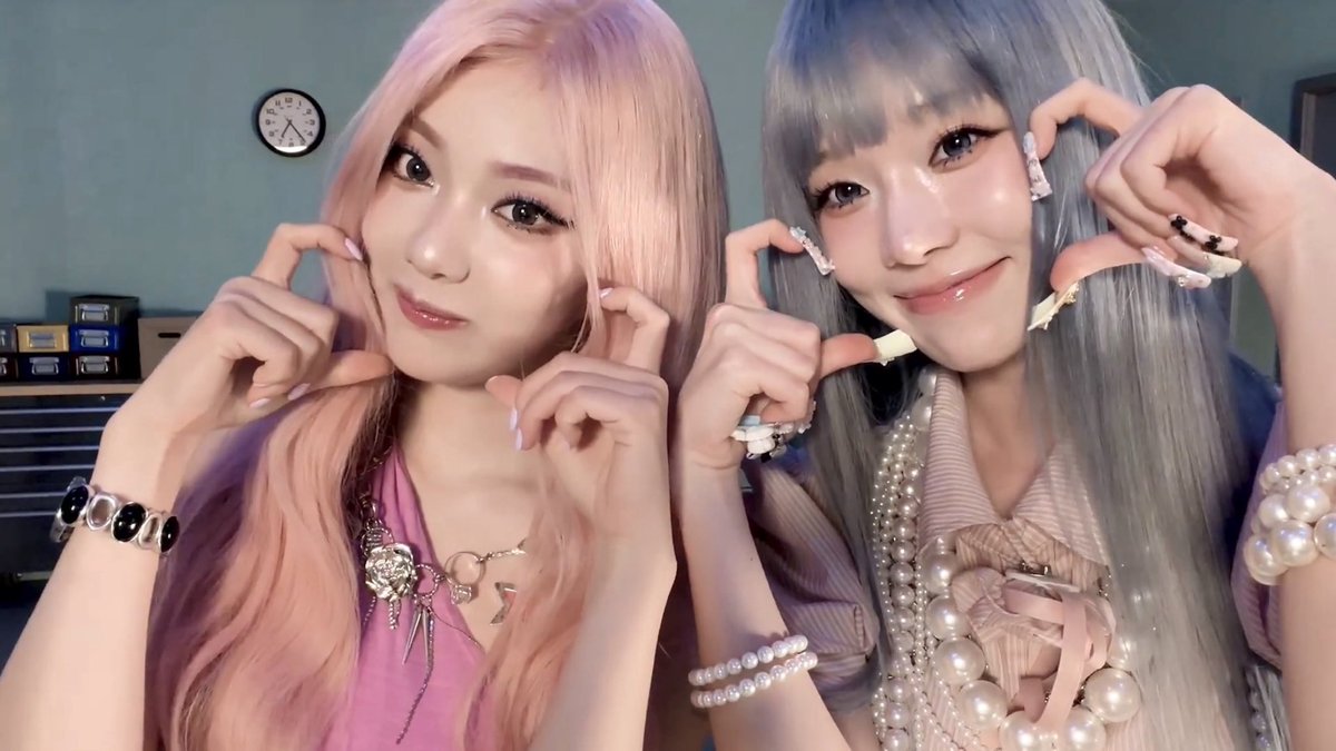 페플 tweet media