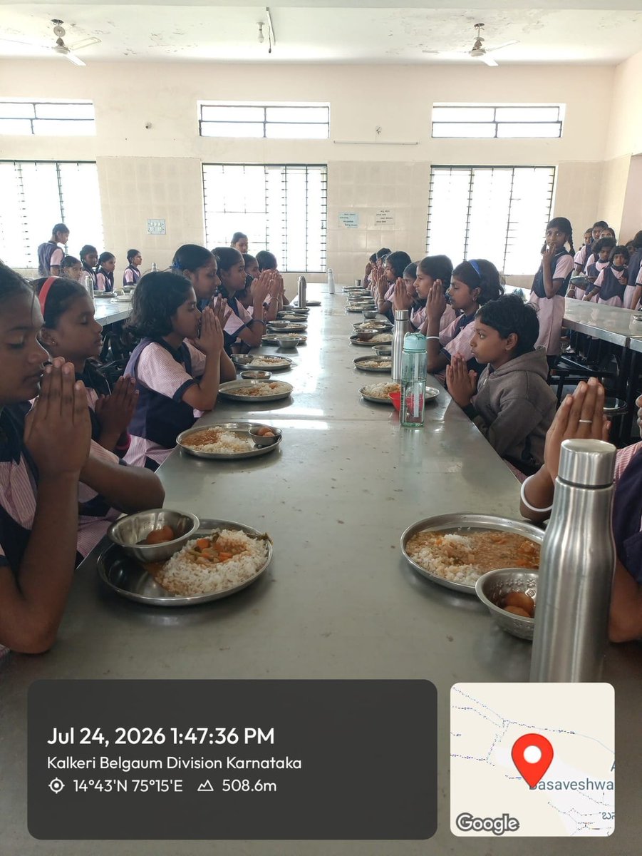 579Sc's tweet photo. ಮಧ್ಯಾಹ್ನದ ಊಟ https://t.co/qlbGMjx2bx