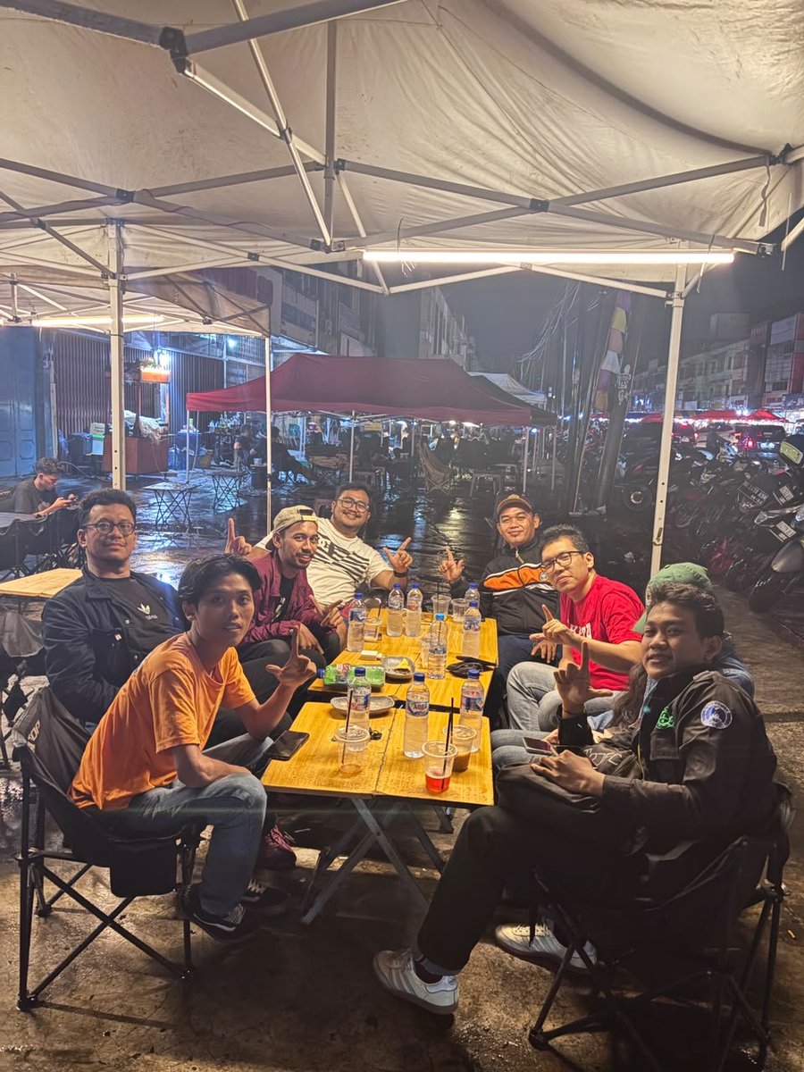 indomierebus__'s tweet photo. Ternyata gue udah jadi bagian dari jakmedan ,nyambut hokage ke 7 di kota begal ,siap printah tum 🙏 https://t.co/nRUUtKQ2Wg
