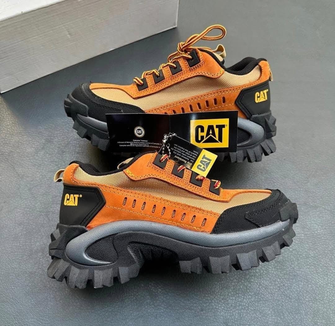 itsMJ_Ke's tweet photo. Make sure umejinyakulia pair yako ya viatu hapo @good4lifekicks 
F1: 3500/=
F2: ksh. 5299/=
F3: Ksh. 4199/=
F4: ksh. 4500/=

Orders up via 0791061950
Don't just dream it. Own it!😊 https://t.co/ANsBVqY7pR