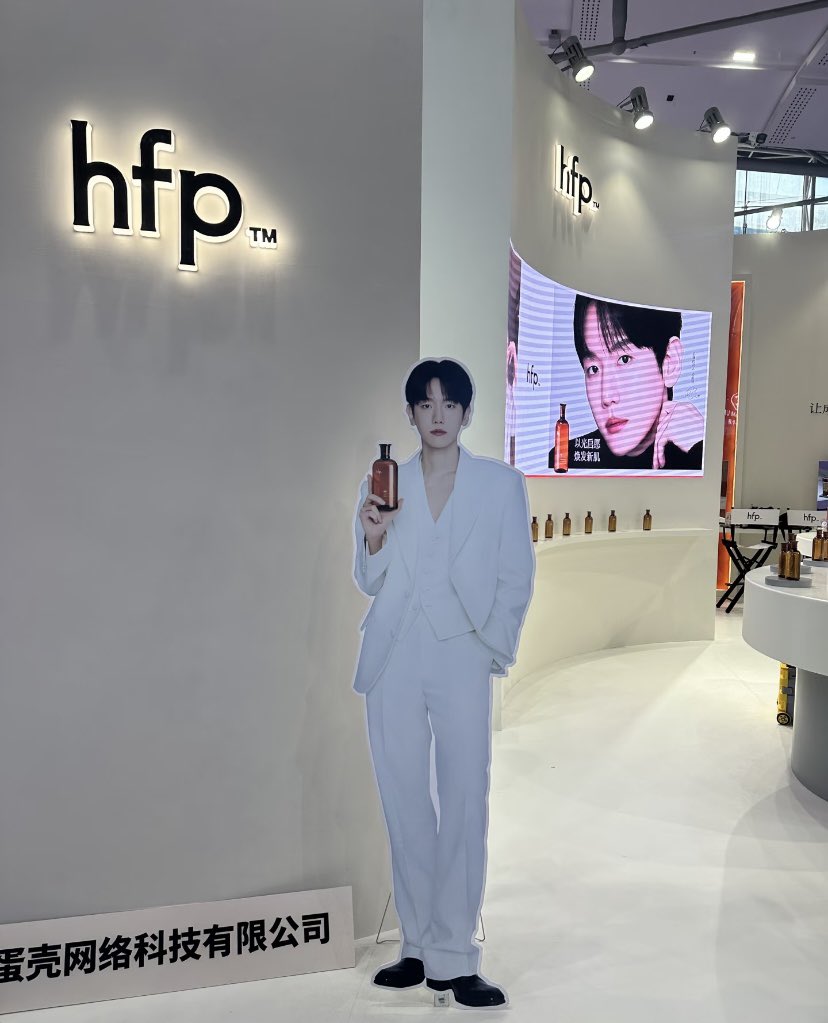 뽀쨧쨕.뽀로록록록쨔자작쨕₊· 백현이 tweet media
