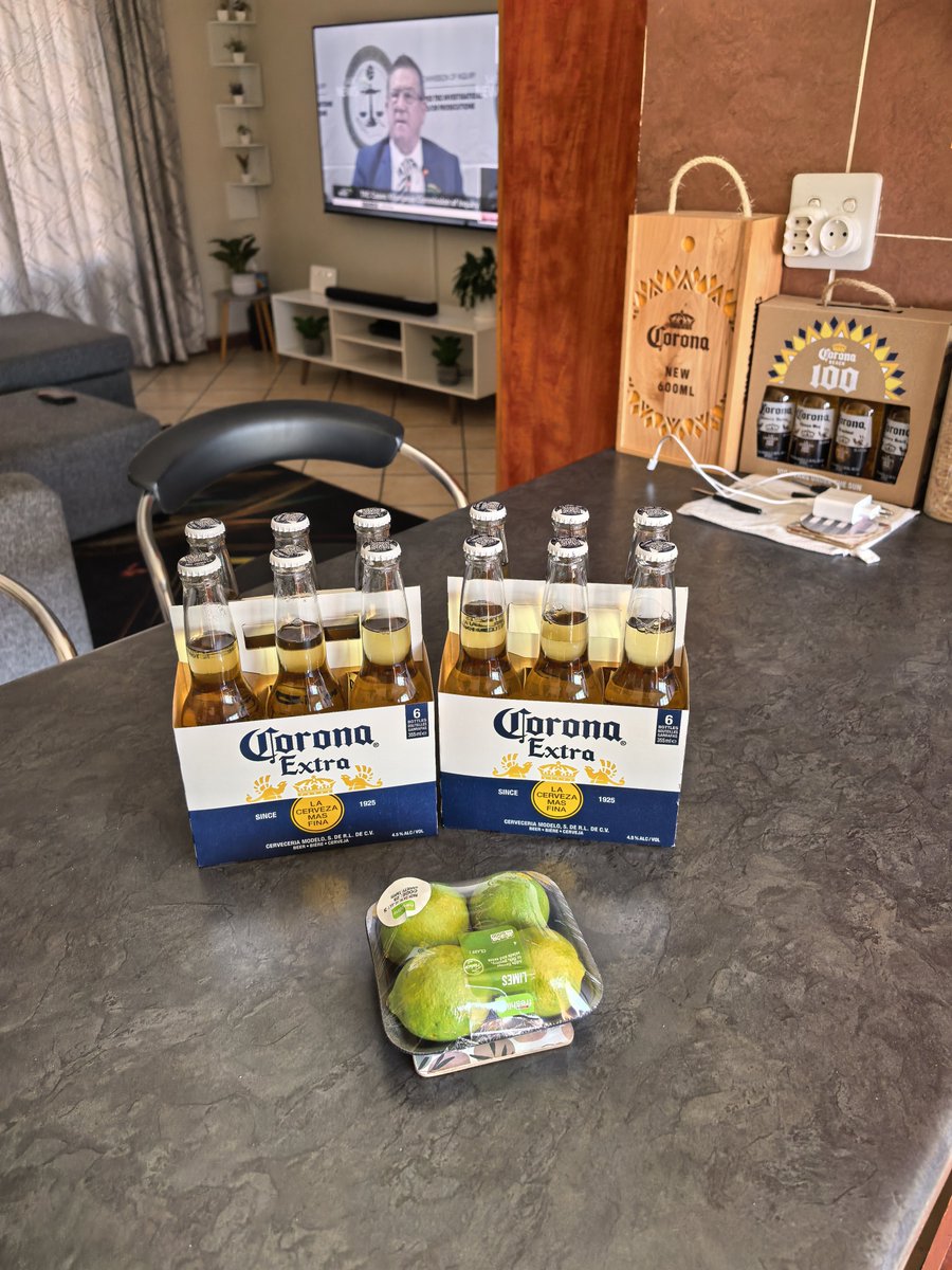AntonyNgele's tweet photo. My fellow drinkers, I declare throats open

Y'all enjoy your weekend https://t.co/u6o2dsvsOd