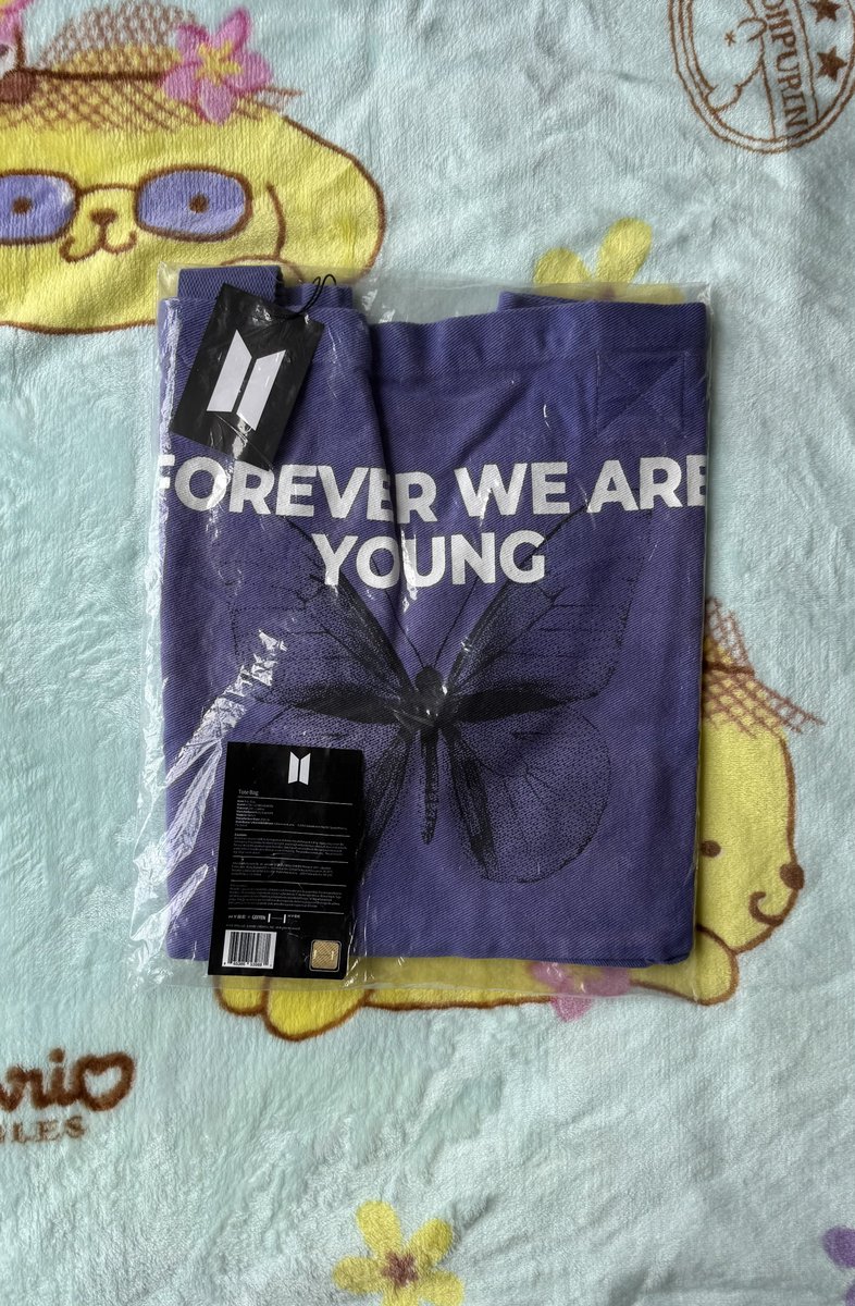 _fairyswing's tweet photo. WTS LFB PH ON HAND

BTS ARMY FOREVER WE ARE YOUNG TOTE BAG – 1800

selling low! still sealed :]

🦋 namjoon nj rm jin seokjin sj yoongi yg suga hobi j-hope hoseok jhope jimin jm th v taehyung jungkook jk bangtan merch https://t.co/dVx2fdaJZY